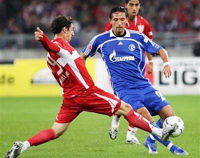 乒乓球亚洲杯：林诗栋3-0横扫对手 黄友政险胜.